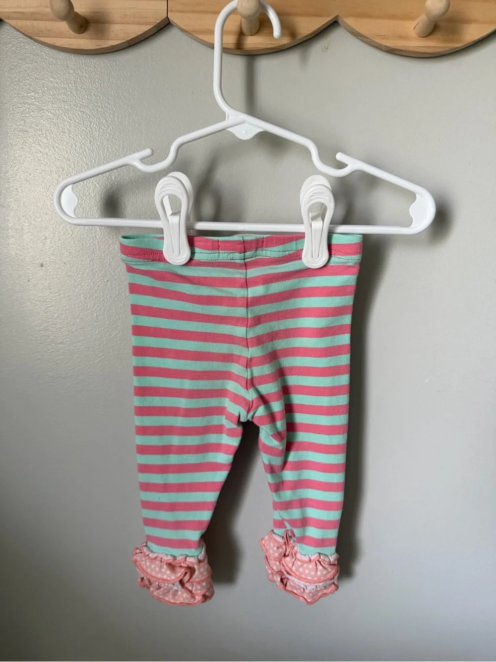 Matilda Jane Girls 6-12M Coral Teal Stripe Ruffle Hem Ankle Leggings Boutique